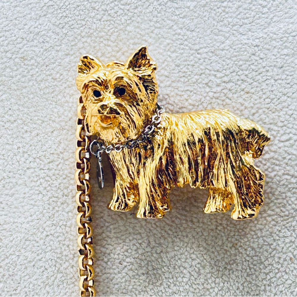 Joan Rivers Gold Scotty Dog Brooch with Chain